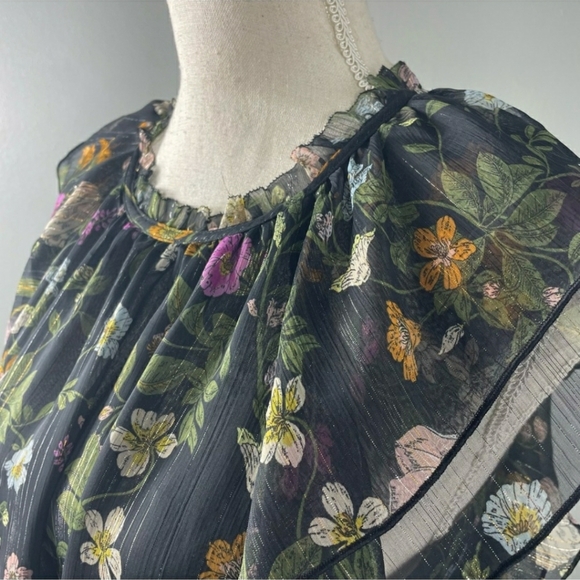 Loft Floral Ruffle Blouse with Gold Threading Size M - Picture 3 of 7